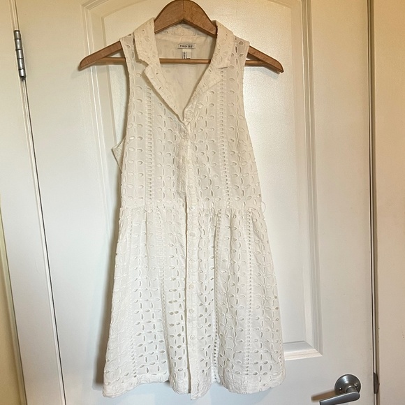 Forever 21 White Eyelet Sleeveless Dress – Size Small - Picture 1 of 5